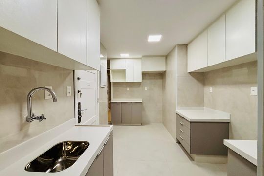 Apartamento para alugar com 3 quartos, 110m² em Copacabana, Rio de Janeiro