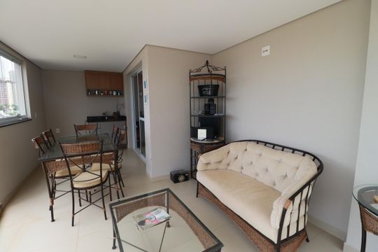 Varanda  de apartamento para alugar com 3 quartos, 150m² em Subsetor Sul - 7 (s-7), Ribeirão Preto
