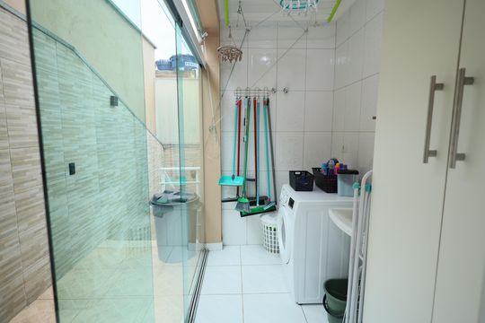 Área de Serviço de casa à venda com 2 quartos, 140m² em Jardim D’abril, Osasco