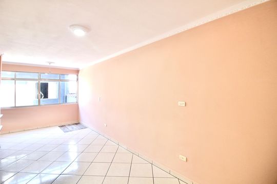 Cozinha  de casa para alugar com 3 quartos, 350m² em Conjunto Residencial José Bonifácio, São Paulo