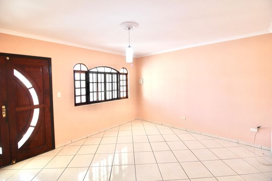 Sala de casa para alugar com 3 quartos, 350m² em Conjunto Residencial José Bonifácio, São Paulo