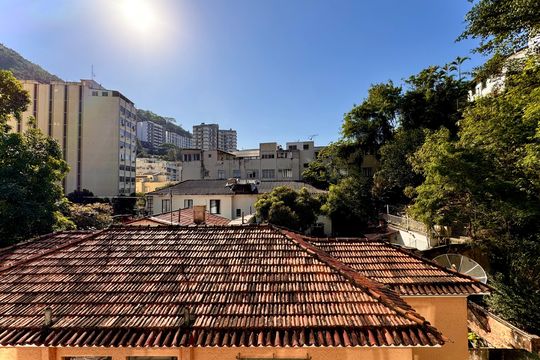 Apartamento para alugar com 2 quartos, 76m² em Laranjeiras, Rio de Janeiro