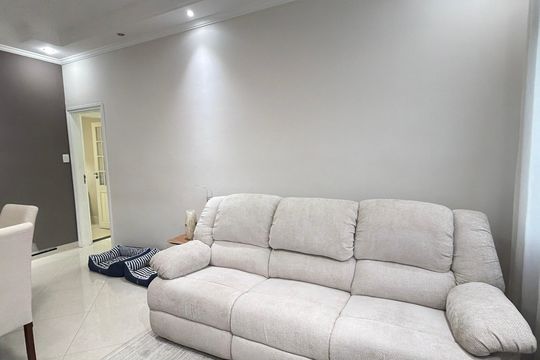 Sala de apartamento à venda com 3 quartos, 89m² em Vila Claudia, São Paulo