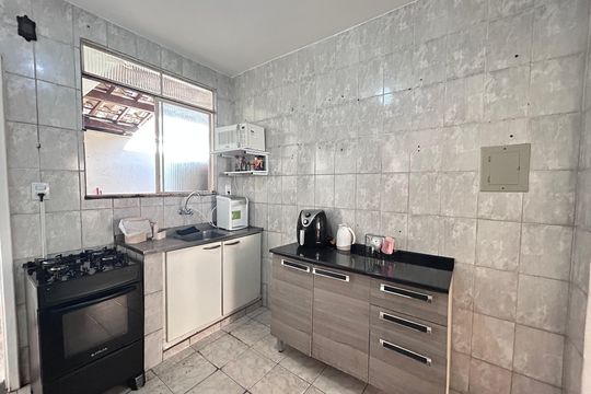 Apartamento à venda com 3 quartos, 75m² em Pedra Azul, Contagem