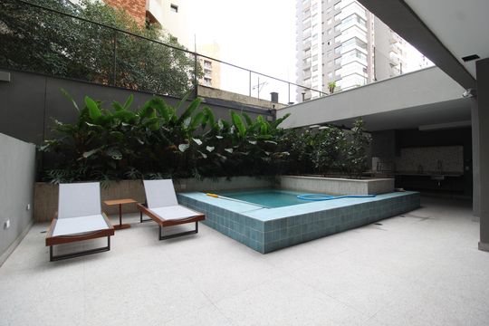 Área Comum - Piscina de kitnet/studio para alugar com 1 quarto, 25m² em Indianópolis, São Paulo