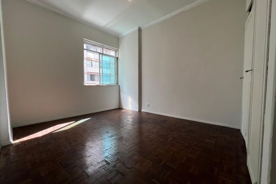 Quarto 3 de apartamento para alugar com 4 quartos, 182m² em Centro, Juiz de Fora