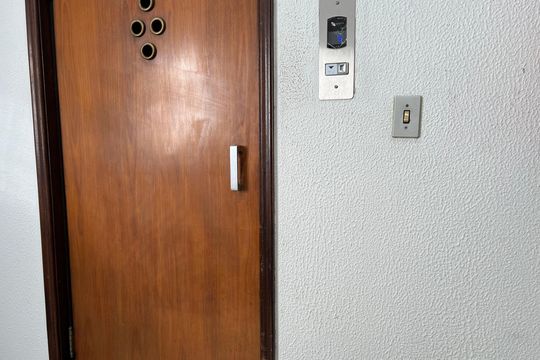 Área Comum - Elevador de Serviço  de apartamento para alugar com 4 quartos, 182m² em Centro, Juiz de Fora