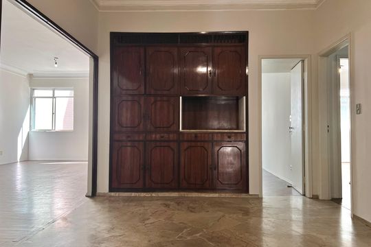 Apartamento para alugar com 4 quartos, 182m² em Centro, Juiz de Fora