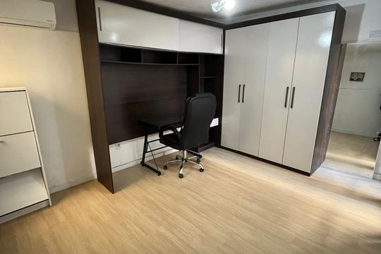 Quarto de apartamento para alugar com 2 quartos, 56m² em Menino Deus, Porto Alegre