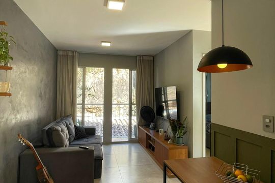 Sala de apartamento à venda com 2 quartos, 50m² em João Pinheiro, Belo Horizonte