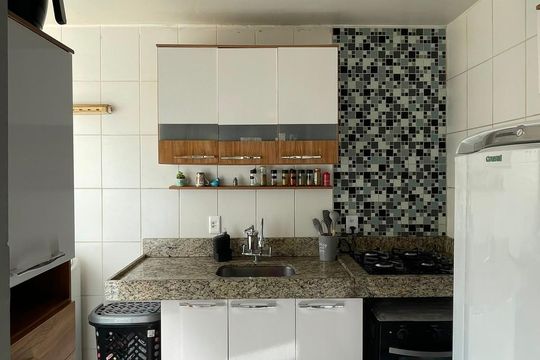 Cozinha de apartamento à venda com 2 quartos, 50m² em João Pinheiro, Belo Horizonte