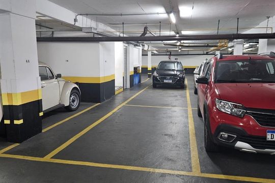 Garagem de apartamento para alugar com 4 quartos, 127m² em Tremembé, São Paulo