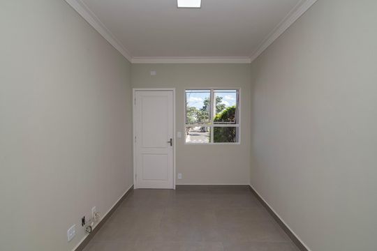 Sala de casa de condomínio para alugar com 2 quartos, 85m² em Vila Inema, Hortolândia