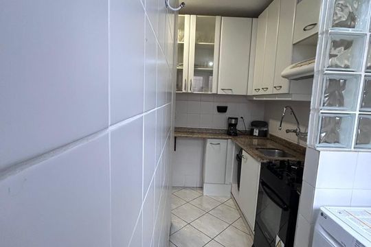 Cozinha de apartamento à venda com 2 quartos, 65m² em Mont’Serrat, Porto Alegre