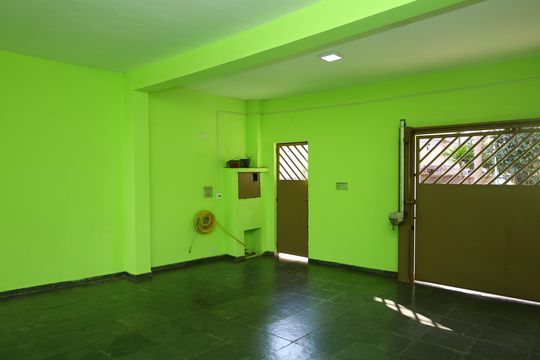 Garagem de casa à venda com 5 quartos, 234m² em Itaquera, São Paulo