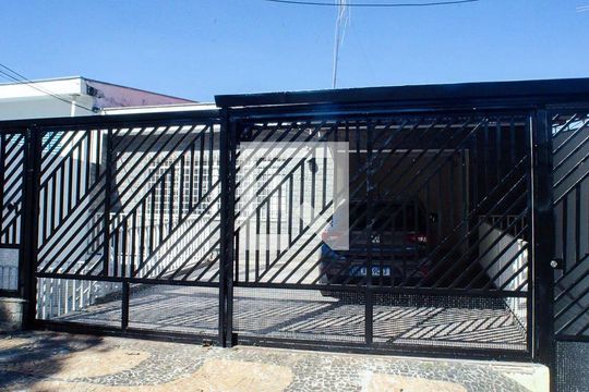 Fachada de casa à venda com 6 quartos, 240m² em Vila Industrial (Campinas), Campinas