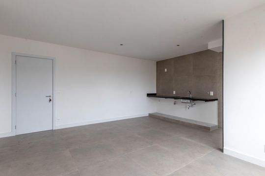 Cozinha de apartamento à venda com 1 quarto, 56m² em Lourdes, Belo Horizonte