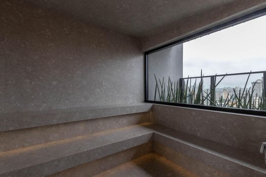 Varanda de apartamento à venda com 1 quarto, 56m² em Lourdes, Belo Horizonte