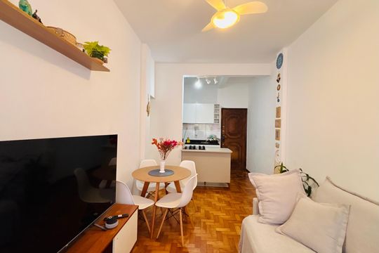Apartamento à venda com 1 quarto, 44m² em Copacabana, Rio de Janeiro