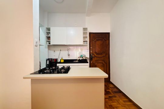 Apartamento à venda com 1 quarto, 44m² em Copacabana, Rio de Janeiro