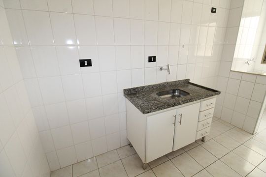Cozinha de apartamento para alugar com 2 quartos, 64m² em Jardim Satélite, São José dos Campos
