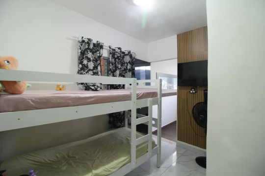 Quarto 2 de casa à venda com 2 quartos, 50m² em Jardim Carombé, São Paulo