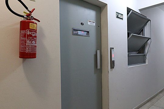 Área comum de apartamento à venda com 3 quartos, 78m² em Santa Cecília, Porto Alegre