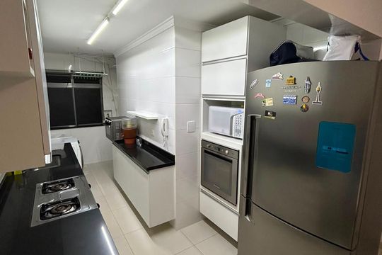 Cozinha de apartamento para alugar com 2 quartos, 55m² em Parque Imperial, São Paulo