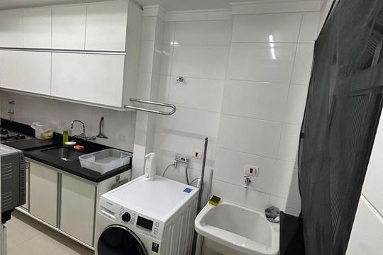 Área de serviço de apartamento para alugar com 2 quartos, 55m² em Parque Imperial, São Paulo