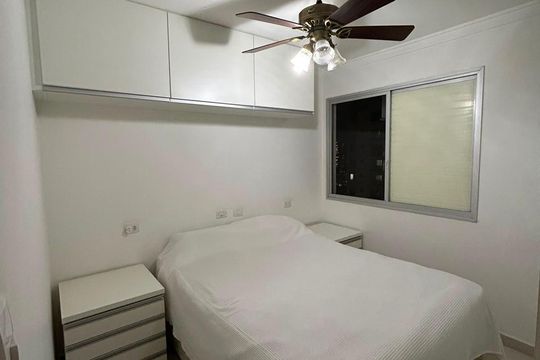 Quarto 1 de apartamento para alugar com 2 quartos, 55m² em Parque Imperial, São Paulo