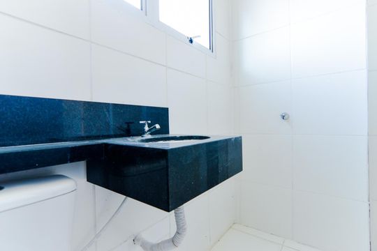 Banheiro da Suíte de apartamento para alugar com 1 quarto, 45m² em Vila Nova Bonsucesso, Guarulhos