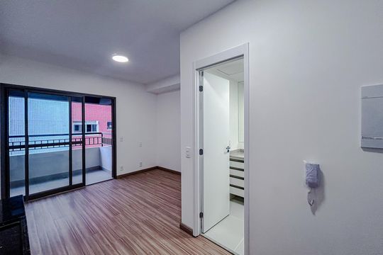 Cozinha de kitnet/studio para alugar com 1 quarto, 27m² em Vila Zilda, São Paulo