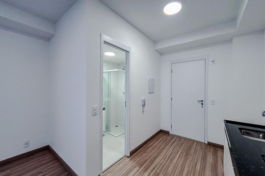Cozinha de kitnet/studio para alugar com 1 quarto, 27m² em Vila Zilda, São Paulo