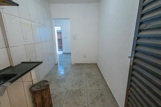 cozinha de kitnet/studio para alugar com 2 quartos, 40m² em Maria Helena, Belo Horizonte