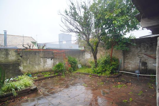 quintal de casa para alugar com 4 quartos, 160m² em Silva, Sapucaia do Sul