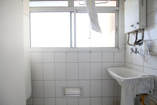 Área de Serviço de apartamento à venda com 3 quartos, 67m² em Vila Suzana, São Paulo