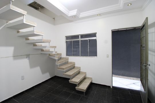 Casa à venda com 7 quartos, 700m² em Jardim Nazareth, São Paulo
