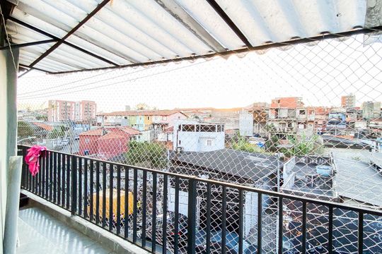 Varanda de casa à venda com 6 quartos, 120m² em Vila Uniao (zona Leste), São Paulo