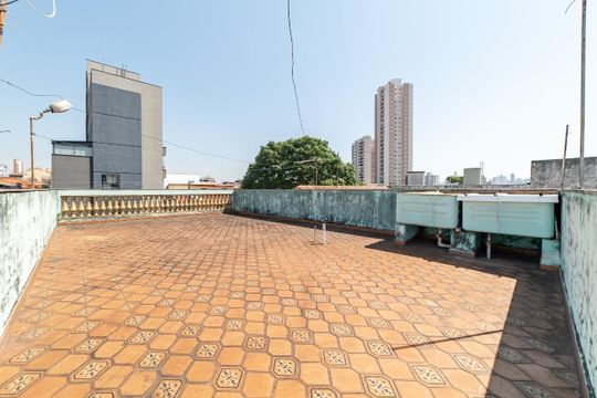 Casa à venda com 4 quartos, 288m² em Vila Carrão, São Paulo