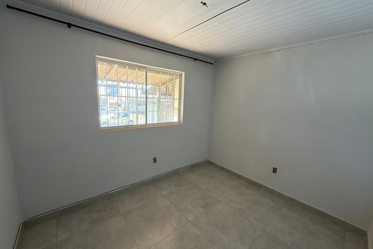 Sala de casa à venda com 3 quartos, 50m² em Qnl 24, Brasília