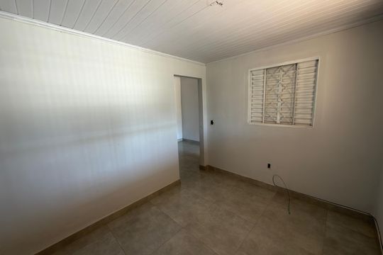 Casa à venda com 3 quartos, 50m² em Qnl 24, Brasília