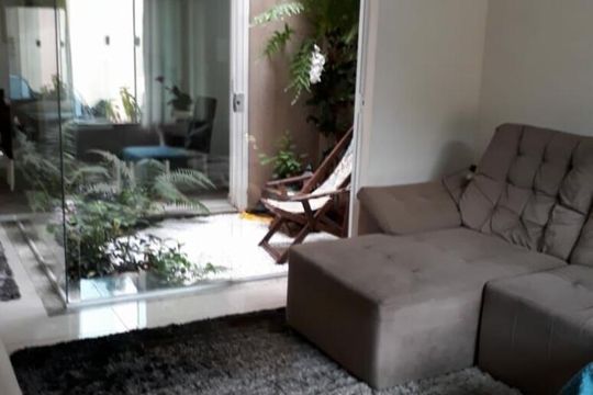Casa à venda com 3 quartos, 200m² em Vila Regente Feijó, São Paulo