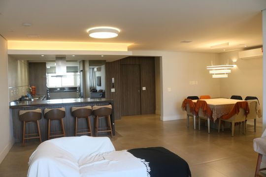 Sala de apartamento para alugar com 3 quartos, 170m² em Perdizes, São Paulo