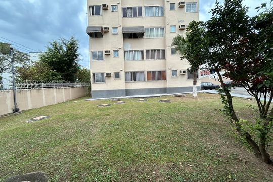 Vista da Sala de apartamento à venda com 2 quartos, 52m² em Jardim Sulacap, Rio de Janeiro