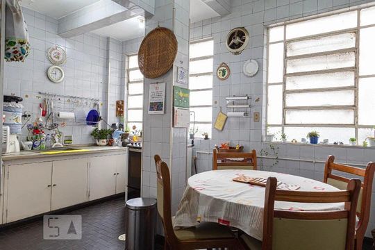 Cozinha de apartamento para alugar com 3 quartos, 336m² em Consolação, São Paulo