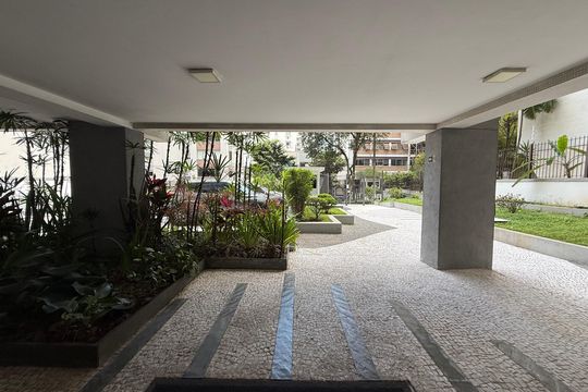 Área comum de apartamento à venda com 4 quartos, 210m² em Higienópolis, São Paulo