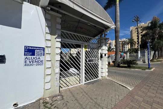 Fachada com PLACA de apartamento para alugar com 2 quartos, 57m² em Jaguaribe, Osasco