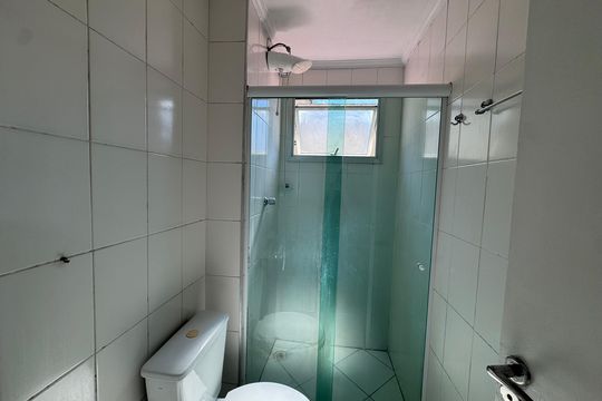 Banheiro de apartamento para alugar com 2 quartos, 57m² em Jaguaribe, Osasco