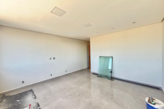Quarto Suíte de casa para alugar com 3 quartos, 140m² em Califórnia, Belo Horizonte