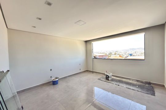 Quarto Suíte de casa para alugar com 3 quartos, 140m² em Califórnia, Belo Horizonte